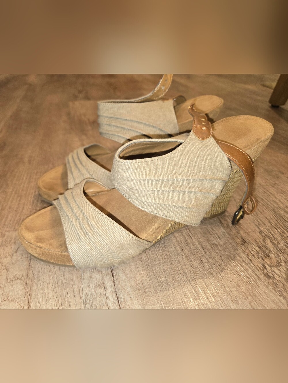 A2 by Aerosoles May Plush Women's Wedge Sandals‎ by Aerosoles Tan Size 9M